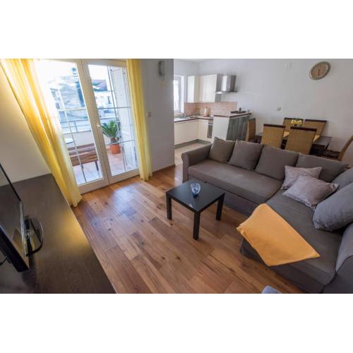Apartment Beneta with garage