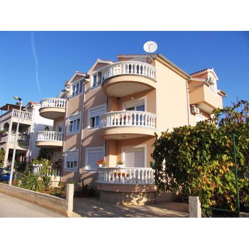 Apartment Bilac