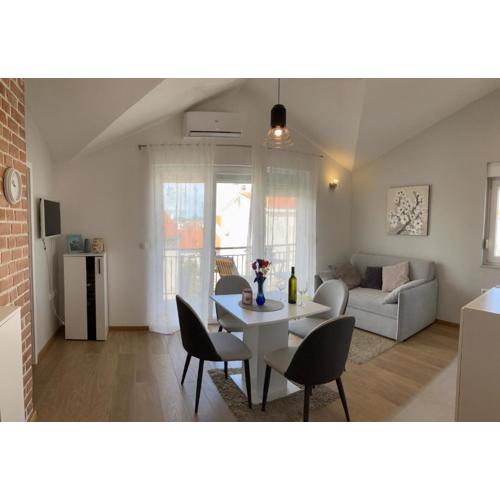 Apartment Blue Dream II