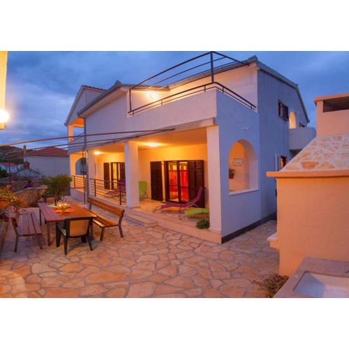 Apartment Bo&Dy with Private Pool