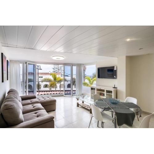 Apartment by the sea in Los Cristianos
