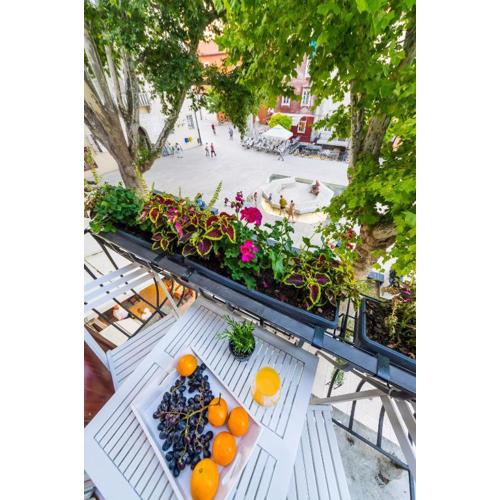Apartment Caesar by Belmont Realty