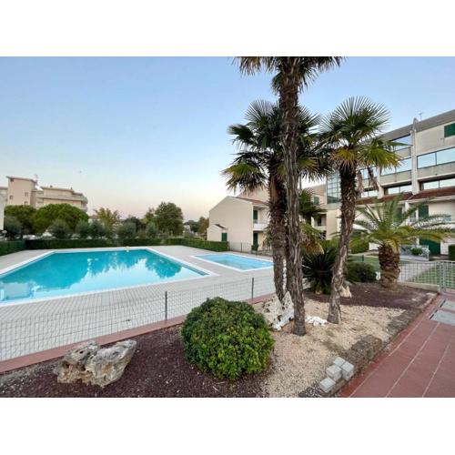 Apartment Caorle de Lux 3min from the BEACH, swimming pool, parking
