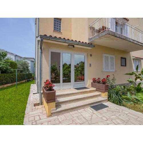 Apartment Daria-1 by Interhome