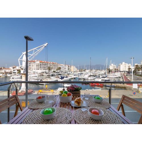 Apartment Del Port-4 by Interhome