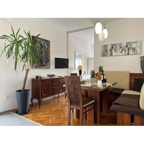 Apartment Dino