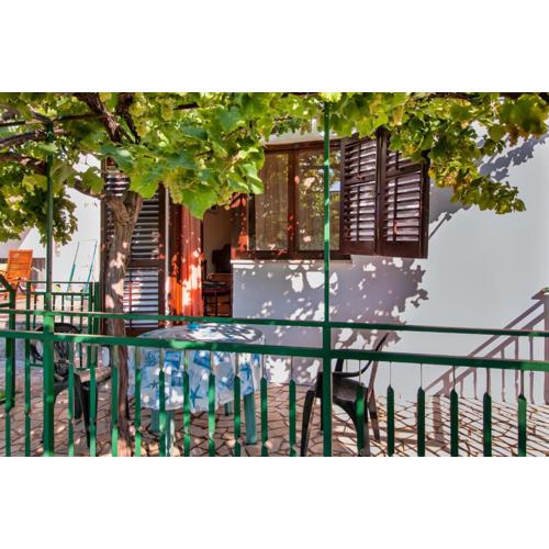 Apartment Dinono