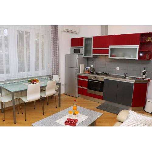 Apartment Elena 1, Zagreb City with garage