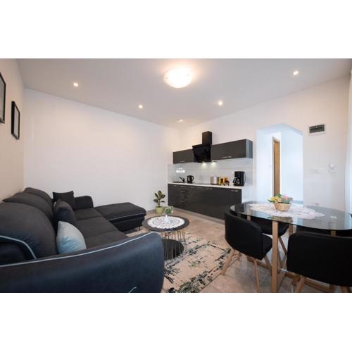 Apartment Emili
