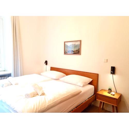 Apartment Emilie with parking historic city center