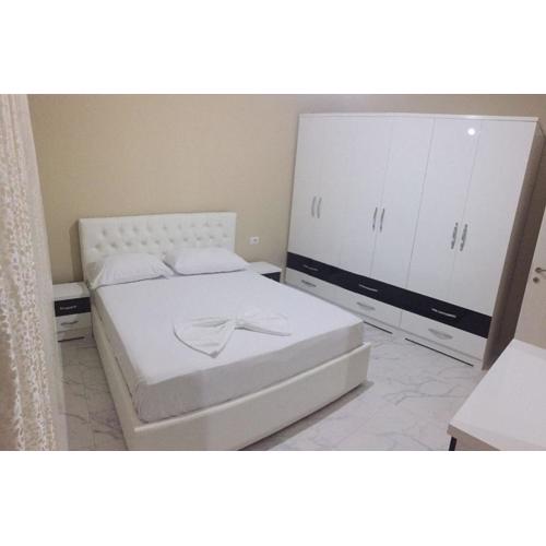 Apartment Ermona Resuli