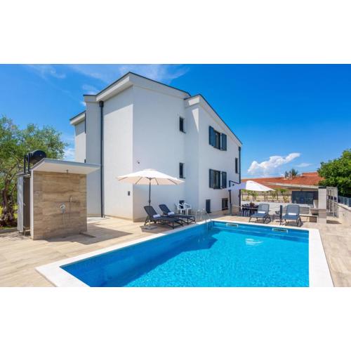 Apartment Estate 2 - Island Krk by Villas Guide