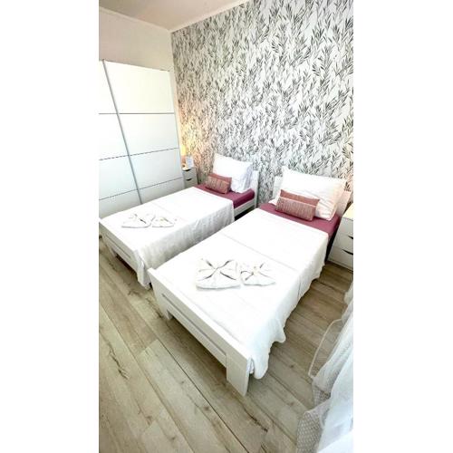 Apartment for 6 + free parking place