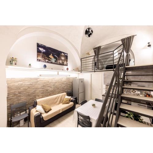 Apartment for 6 with Jacuzzi in the center of catania
