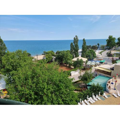 Apartment Golden Sands, Sea view, Beach Front, Private Property