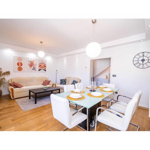 Apartment Hladilo - Two Bedroom Apartment with Balcony