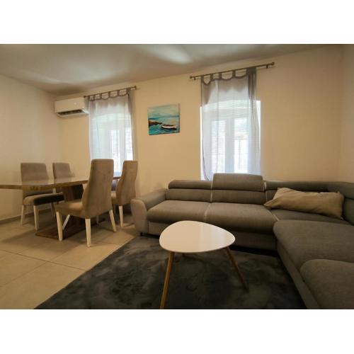 Apartment in a small village near the beach