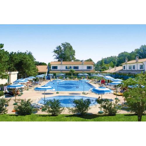 Apartment in Bibione with Pool