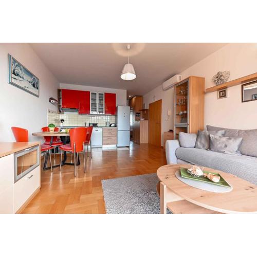 Apartment in Biograd na Moru 50616