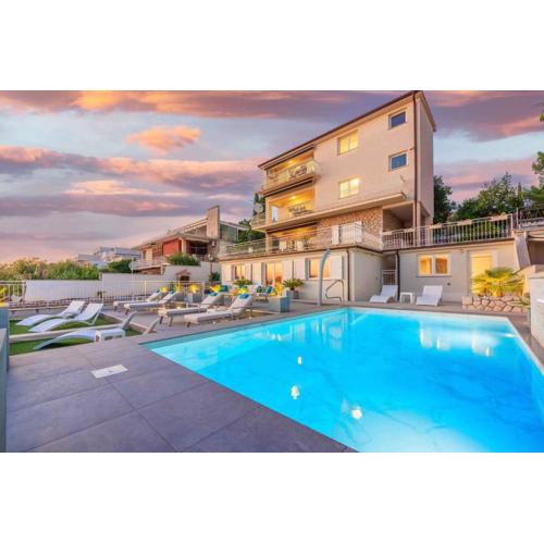 Apartment in Crikvenica 34976