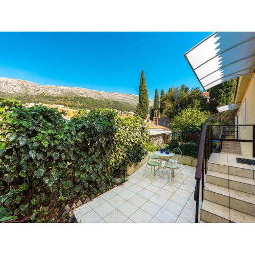 Apartment in Dubrovnik near the Sea
