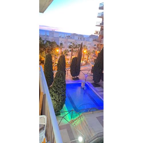 Apartment in Jupiter 5 pools