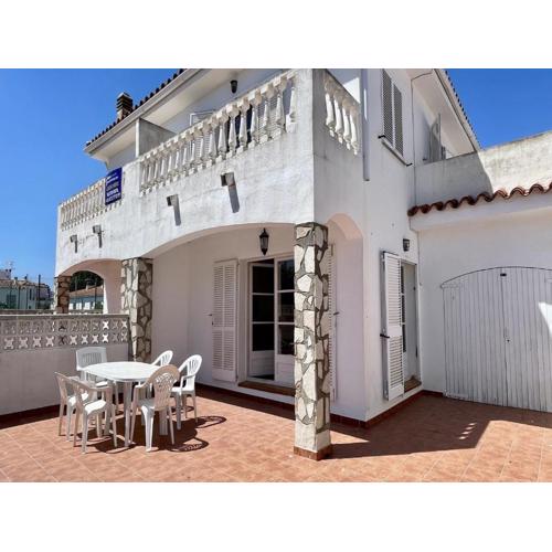 Apartment in LEscala with terrace