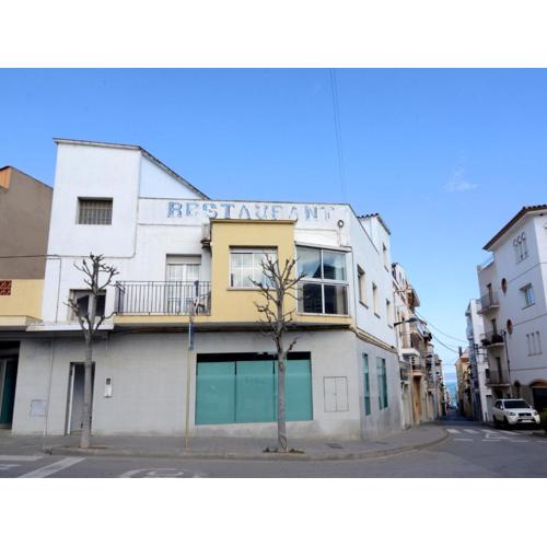 Apartment in Lescala with three rooms
