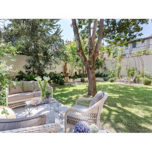 Apartment in Lucca with garden, Wifi