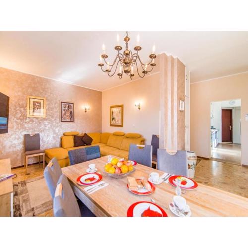 Apartment in Medulin with Sea View and Beach