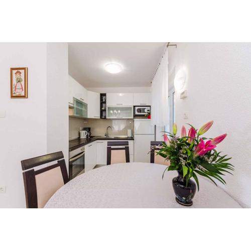 Apartment in Novi Vinodolski 15377