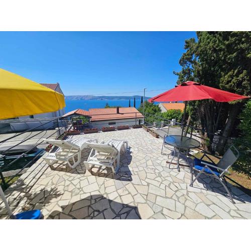 Apartment in Novi Vinodolski 27342