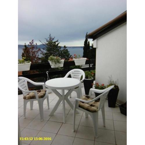 Apartment in Novi Vinodolski with sea view, terrace, air conditioning, Wi-Fi (3667-4)