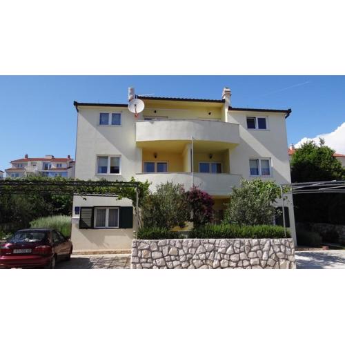 Apartment in Okrug Gornji 6167