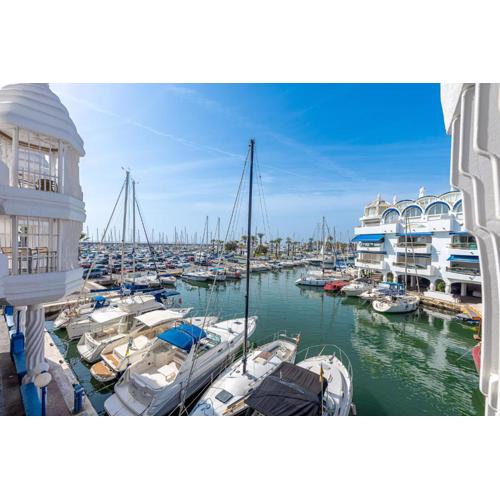 Apartment in Puerto Marina with Sea Views, FIRST LINE, Holiday Rentals Apartment