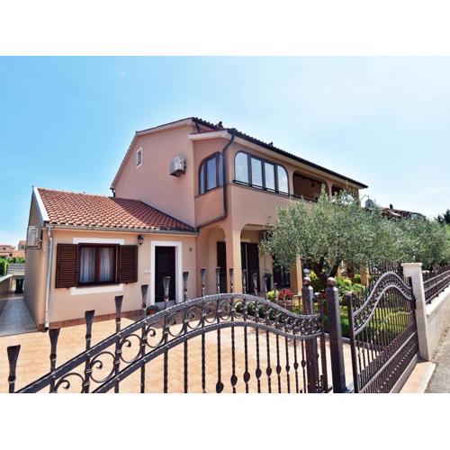Apartment in Pula near Golf Course