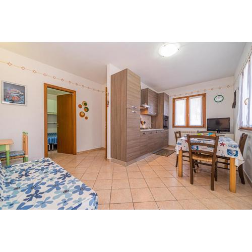Apartment in villa 2 to 4 persons with large garden \