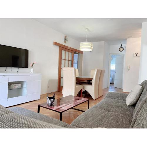 Apartment ISABELA - 3 bedrooms - near to Mall of Split
