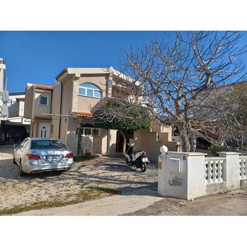 Apartment Ivica