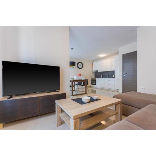 Apartment Jasna, Pula city center with garage