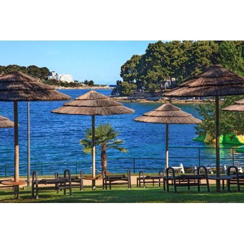 Apartment Josipa with 2 bedrooms near the sports center and the beach