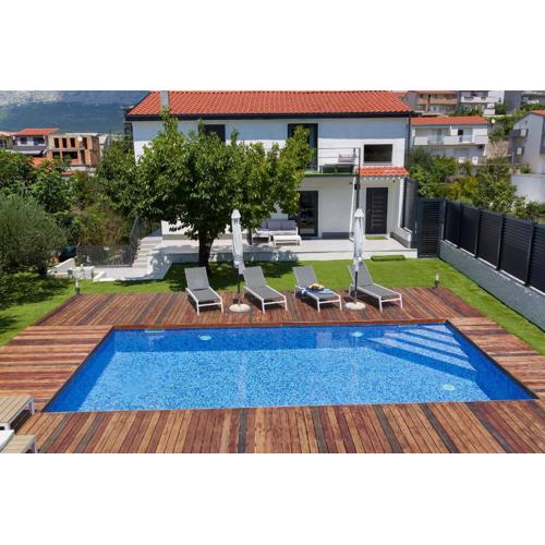 Apartment Joy heated pool