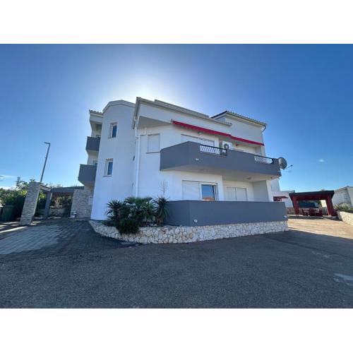 Apartment Karlo