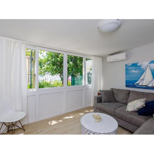Apartment Kate - Two Bedroom Apartment with Sea View