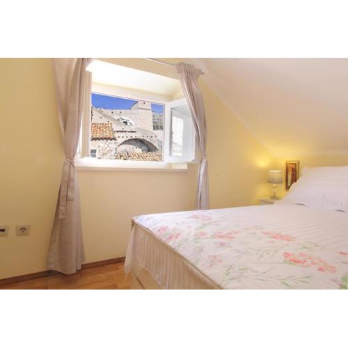 Apartment Kovac Old Town 2