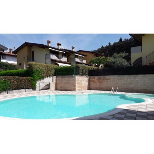 APARTMENT L\