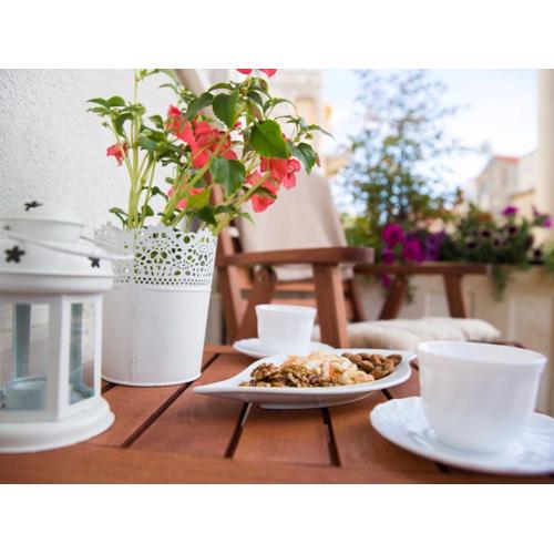 Apartment Larissa - Studio Apartment with Terrace and Partial Sea View