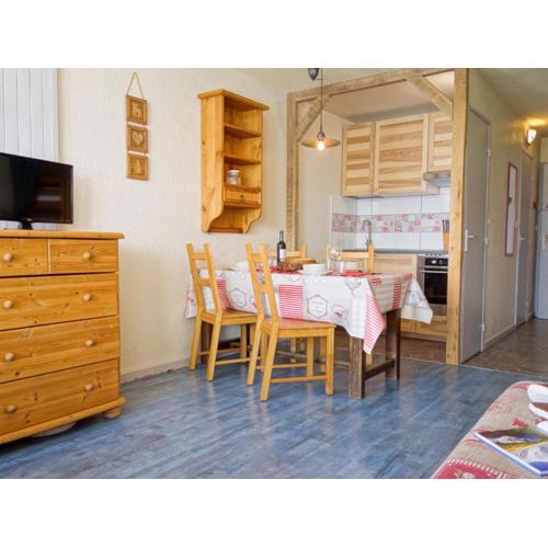 Apartment Le Prariond - Val Claret-6 by Interhome
