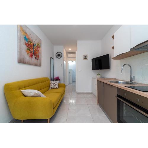 Apartment Leo
