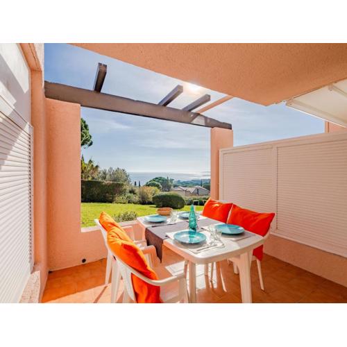 Apartment Les Coteaux de la Nartelle-3 by Interhome
